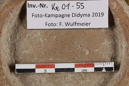 Referenzstck Glimmerware Ke01-55. a) Makroaufnahme Oberflche (Photo F. Wulfmeier)